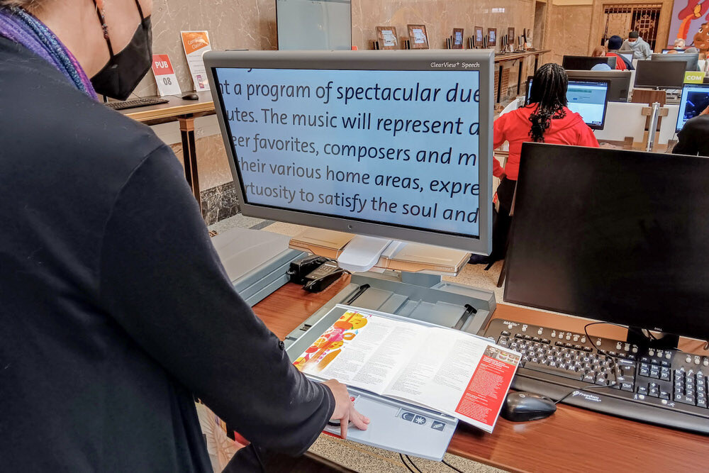 accessible computer screen with enlarged text at the Central Pratt Library